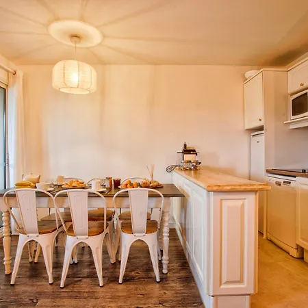 Petit Golf Privee Piscine Chauffee 公寓