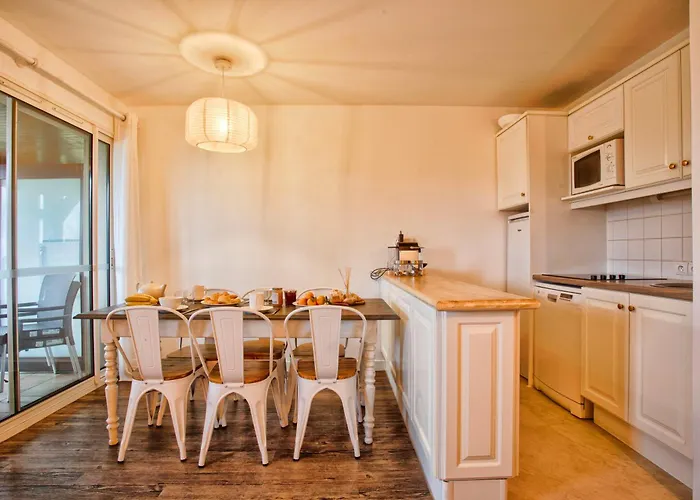 Petit Golf Privee Piscine Chauffee 公寓