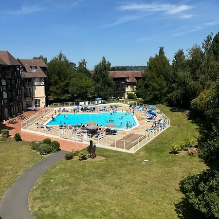 Appartement Petit Golf Résidence Privée Piscine Chauffée Deauville