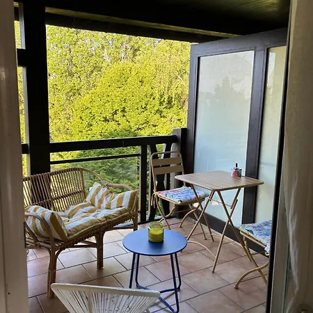 Petit Golf Privee Piscine Chauffee Apartament